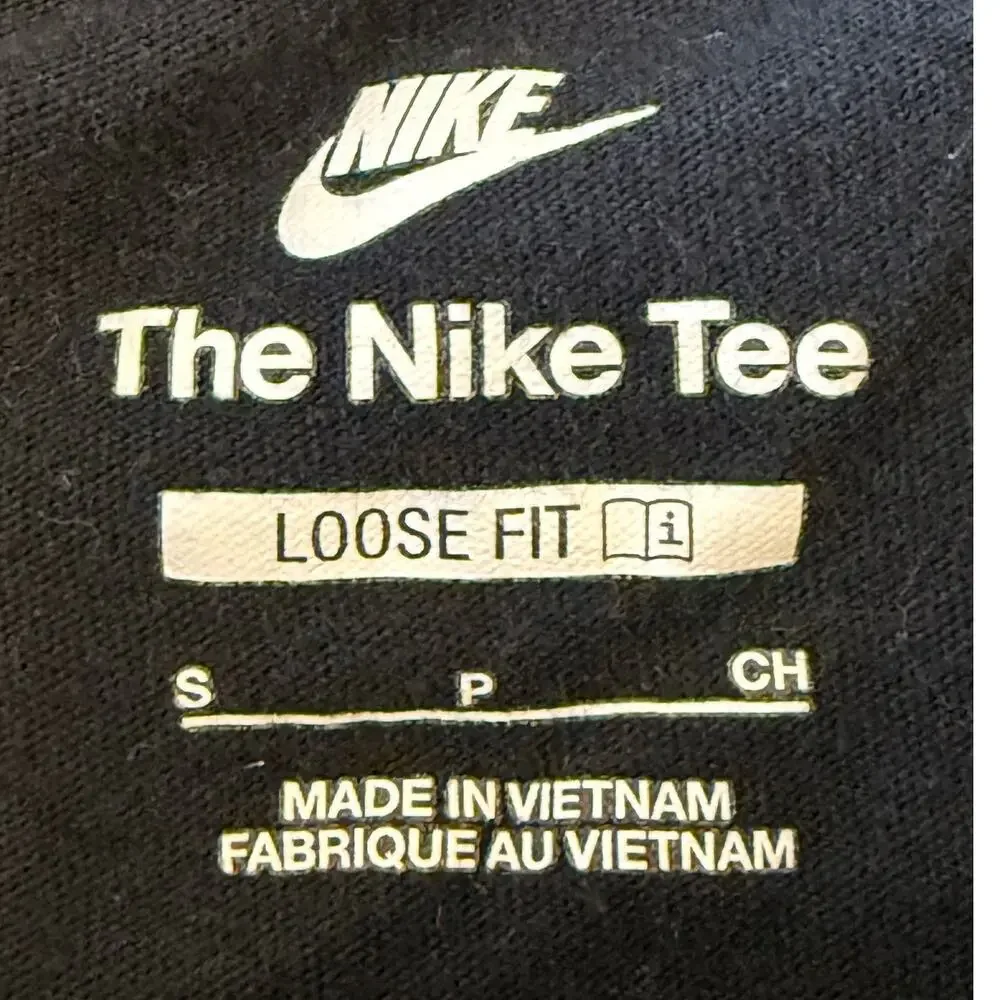 NIKE Loose Fit Cropped Tee T-Shirt Top Woman size S athleisure Workout